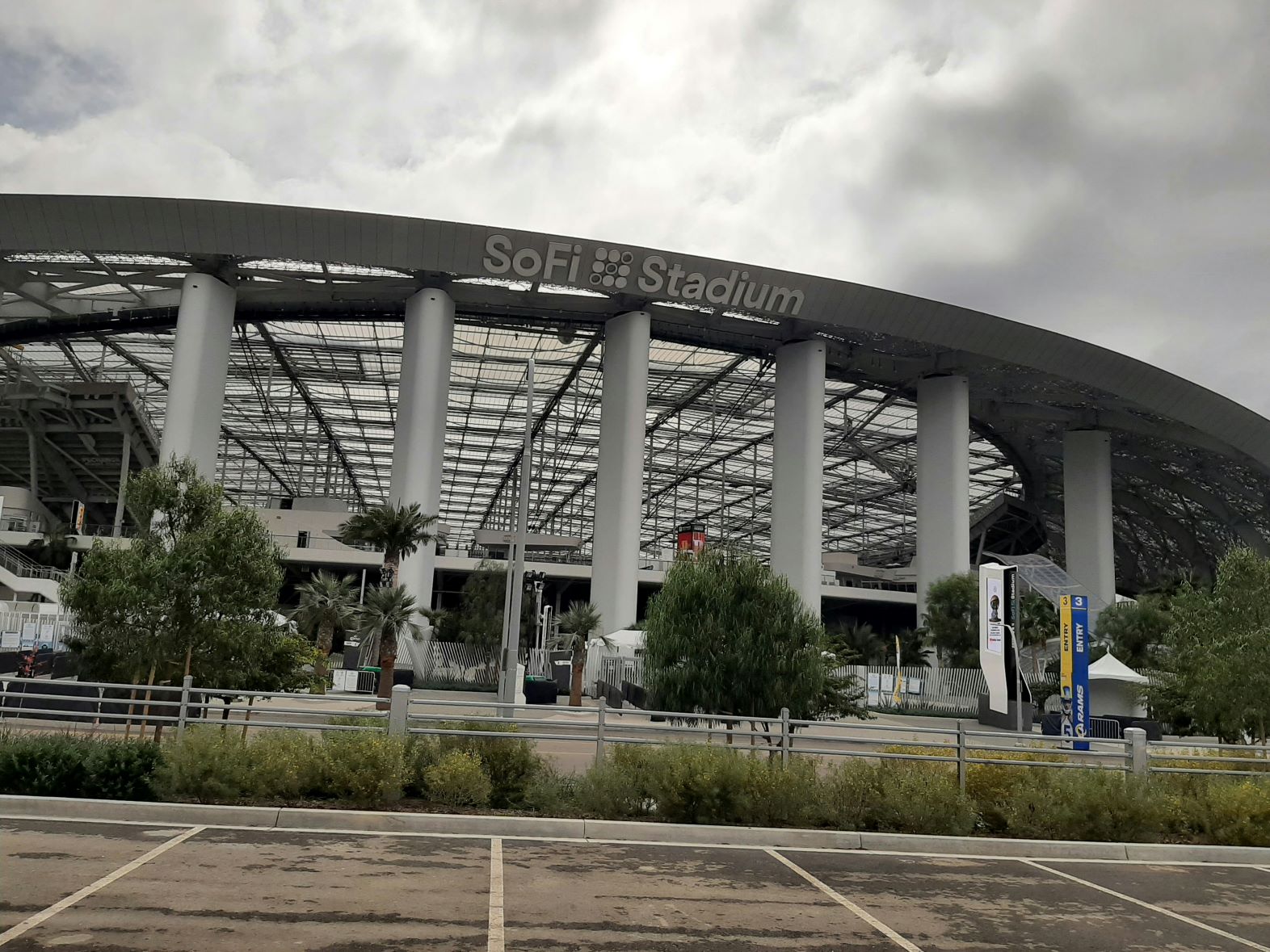 SoFi Stadium transportation service for rams games